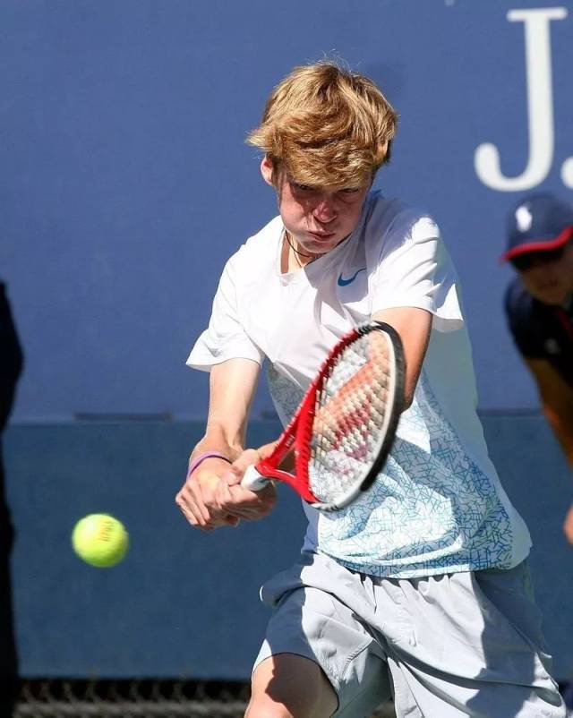 竞技世界里 竞技世界里