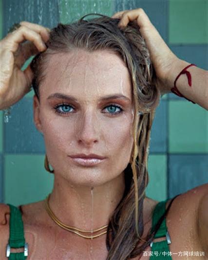 上的表现 上的表现